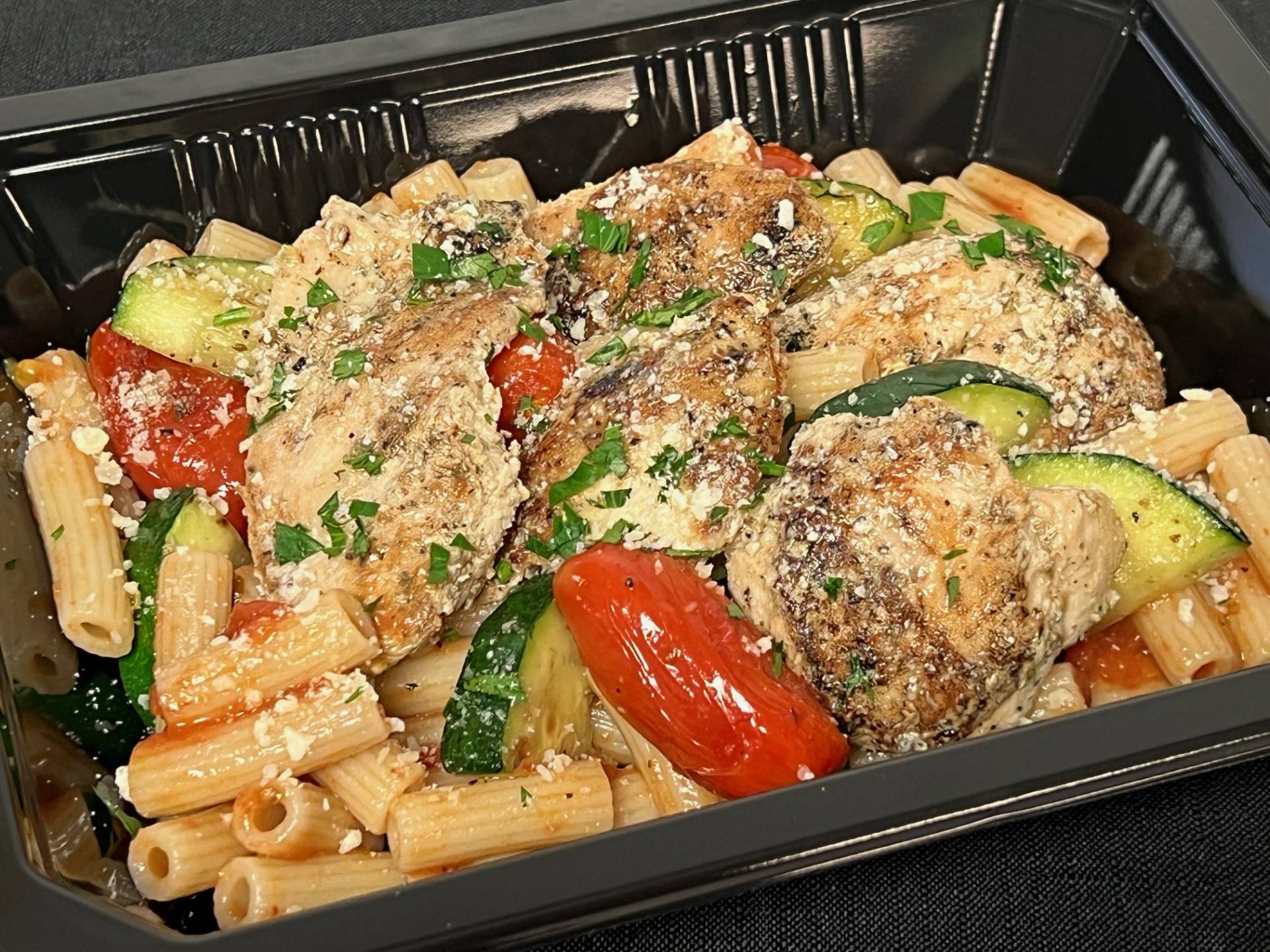 Gf Rigatoni with Chicken & Zucchini